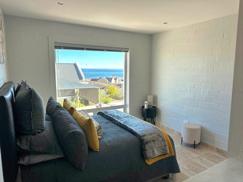 4 Bedroom Property for Sale in Da Gama Bay Western Cape